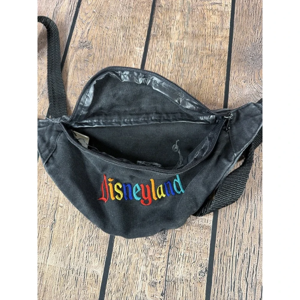 Disney Disneyland Fanny Pack Black Embroidered Logo Nifco Buckle